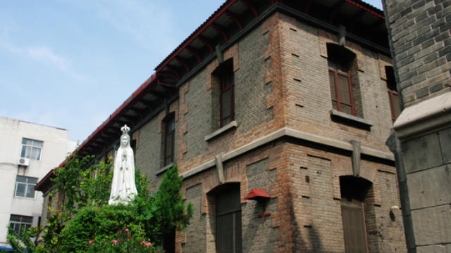 河南天主教堂(Greg kf – CC BY-SA 3.0) 河南天主教堂(Greg kf – CC BY-SA 3.0)