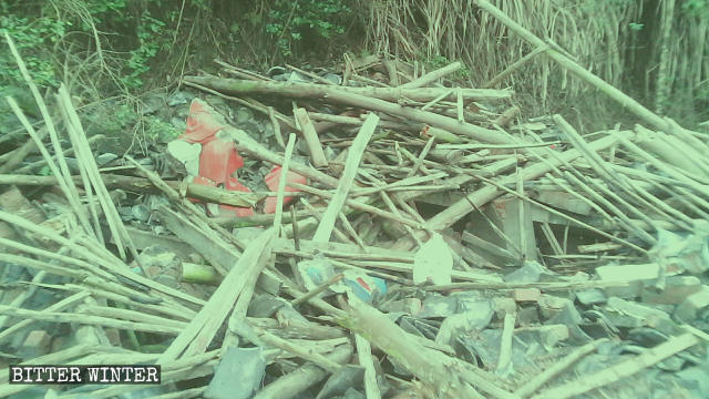 10月10日,柏梓鎮馬安三寺被夷為平地 10月10日,柏梓鎮馬安三寺被夷為平地