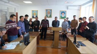 哈薩克斯坦：中國難民為避免被遣返而戰